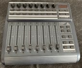 Controller midi Berhinger BCF2000