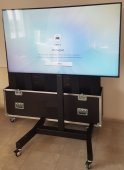 TV Led 4K UHD Samsung cu suport